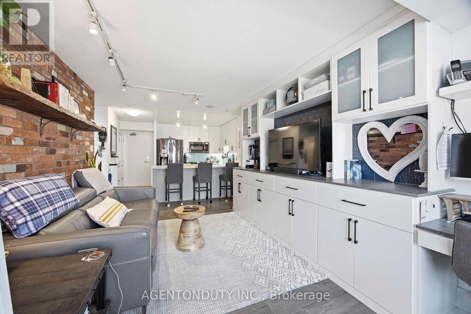 516 - 109 Front Street E, Toronto, Ontario  M5A 4P7 - Photo 15 - C12991274