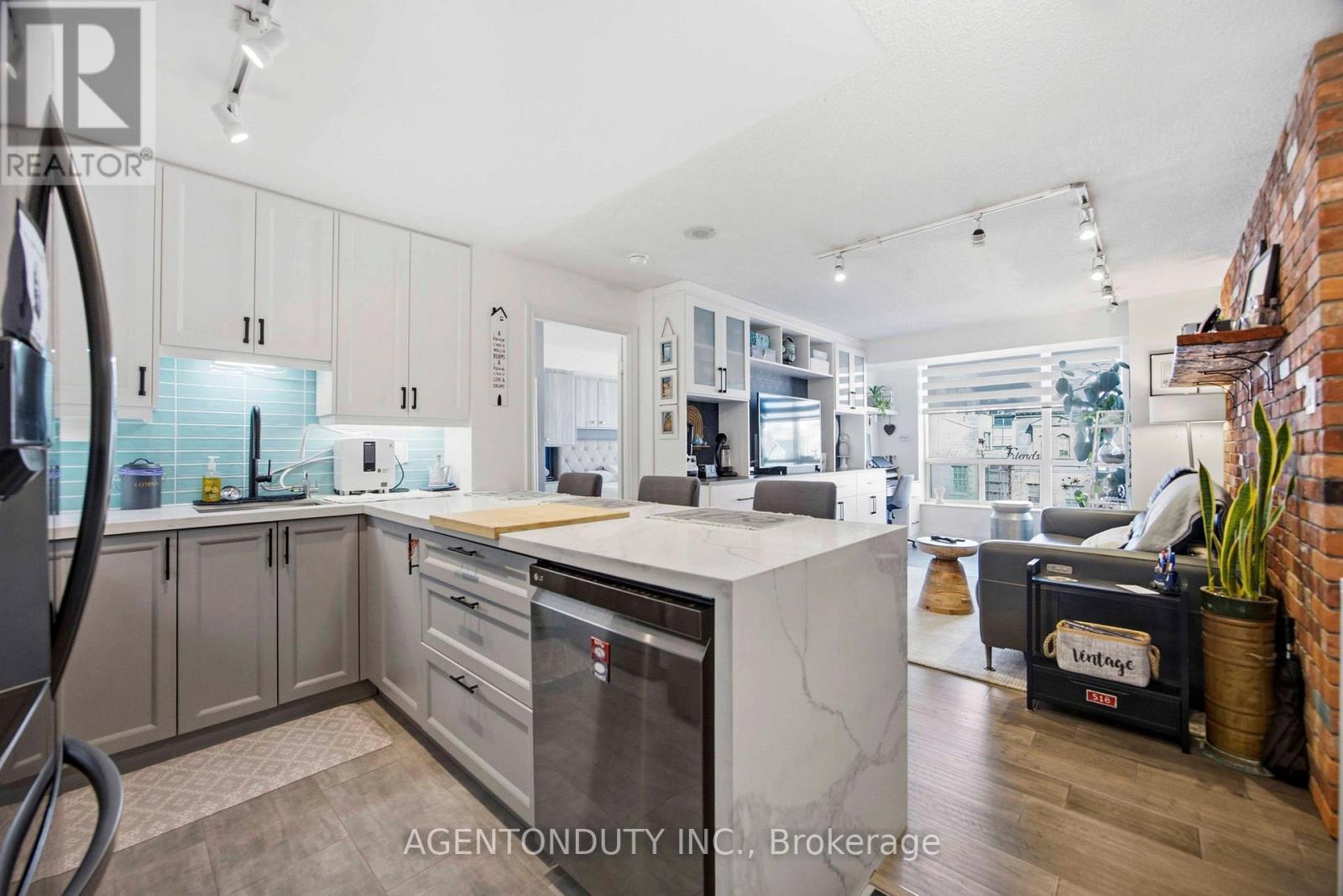 516 - 109 Front Street E, Toronto, Ontario  M5A 4P7 - Photo 6 - C12991274