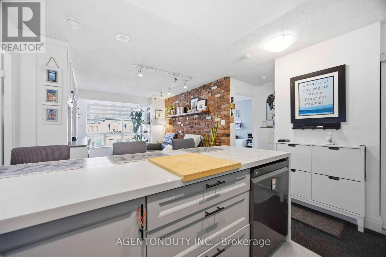 516 - 109 Front Street E, Toronto, Ontario  M5A 4P7 - Photo 8 - C12991274