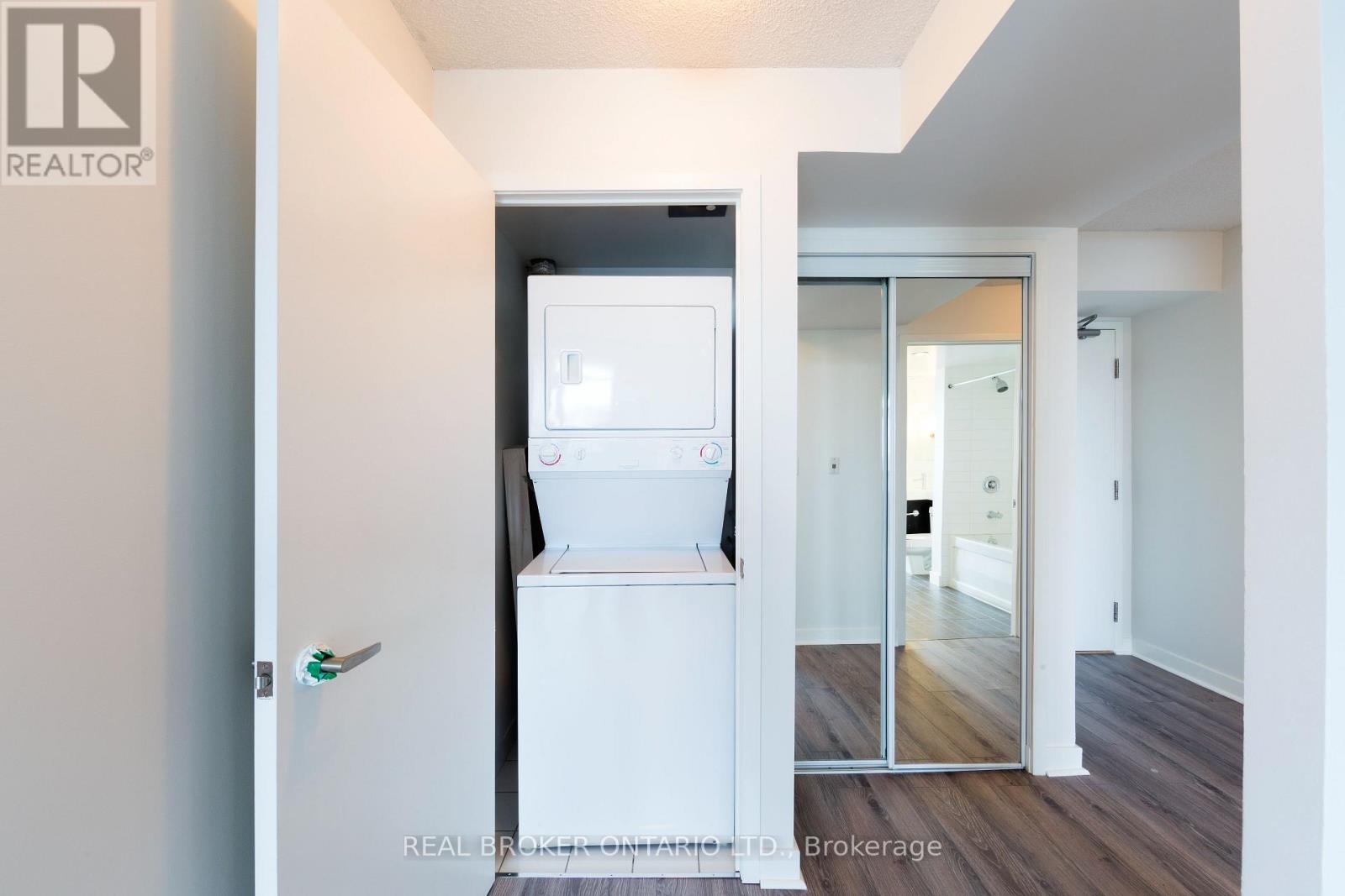 2716 - 25 Telegram Mews, Toronto, Ontario  M5V 3Y9 - Photo 20 - C12991278