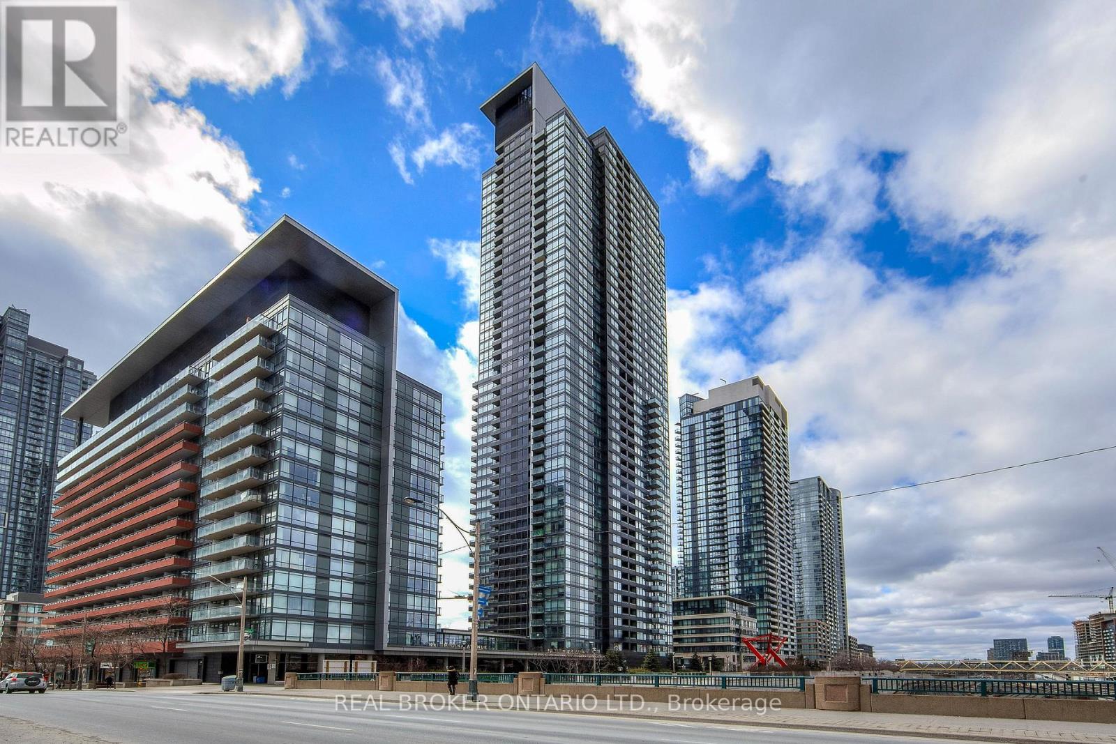 2716 - 25 Telegram Mews, Toronto, Ontario  M5V 3Y9 - Photo 32 - C12991278