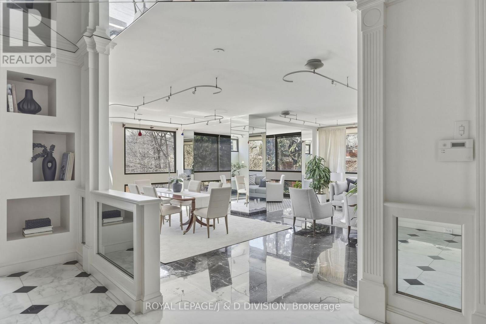 203 - 150 Heath Street W, Toronto, Ontario  M4V 2Y4 - Photo 3 - C12991288