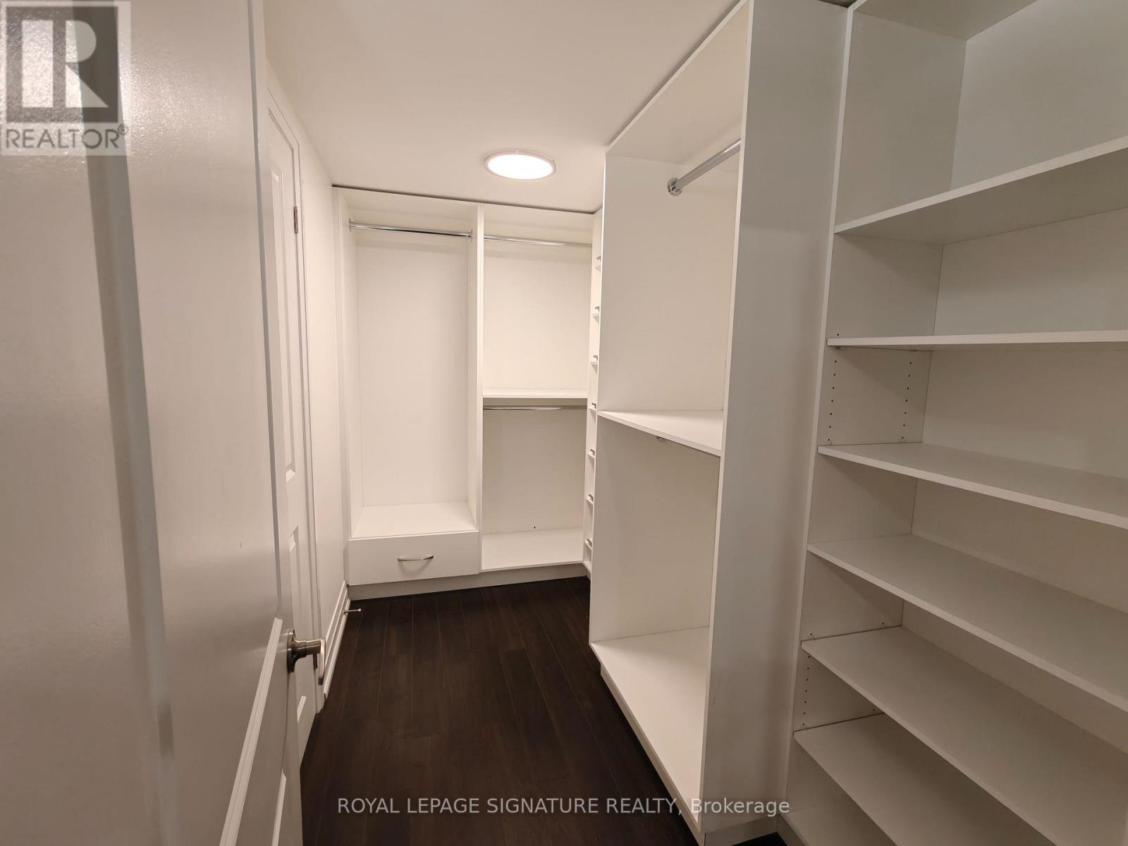 512 - 55 Harbour Square, Toronto, Ontario  M5J 2L1 - Photo 25 - C12991300