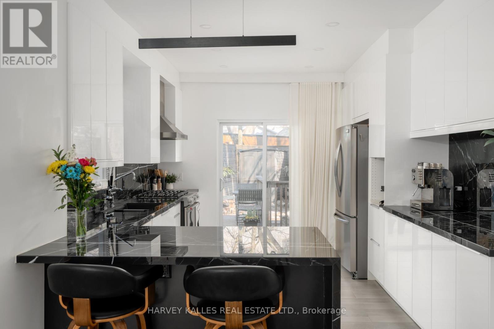 281 Lisgar Street, Toronto, Ontario M6J 3H1 - Photo 10 - C12991316