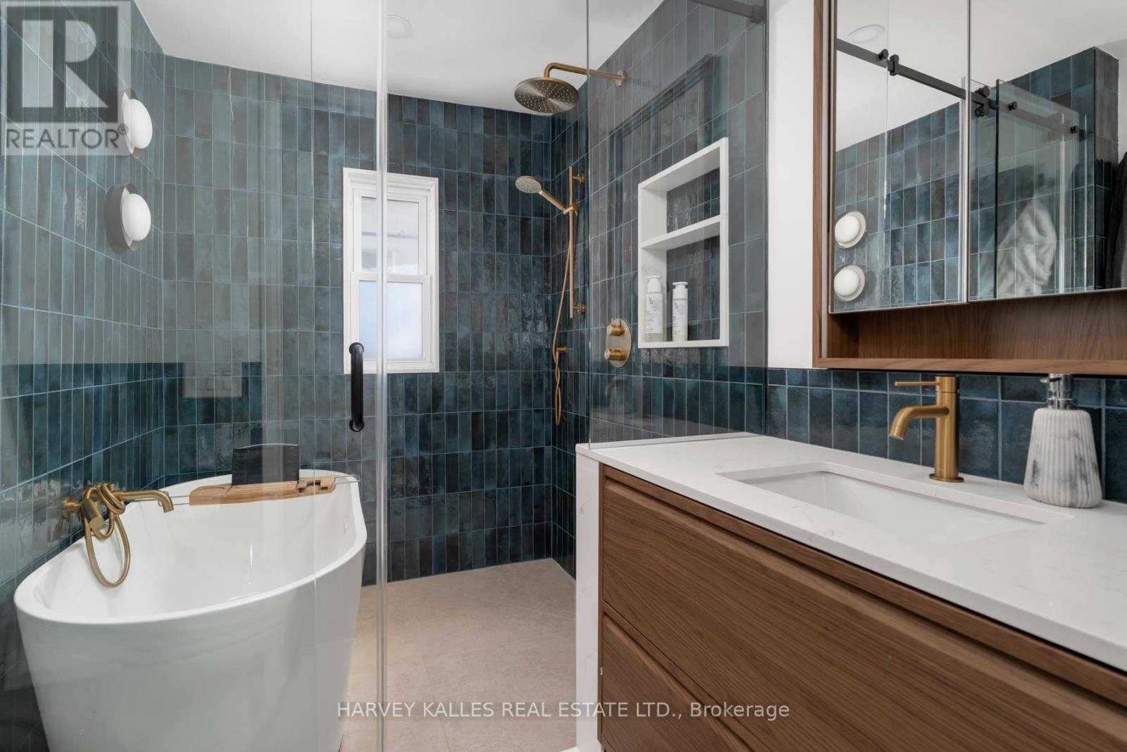 281 Lisgar Street, Toronto, Ontario M6J 3H1 - Photo 16 - C12991316