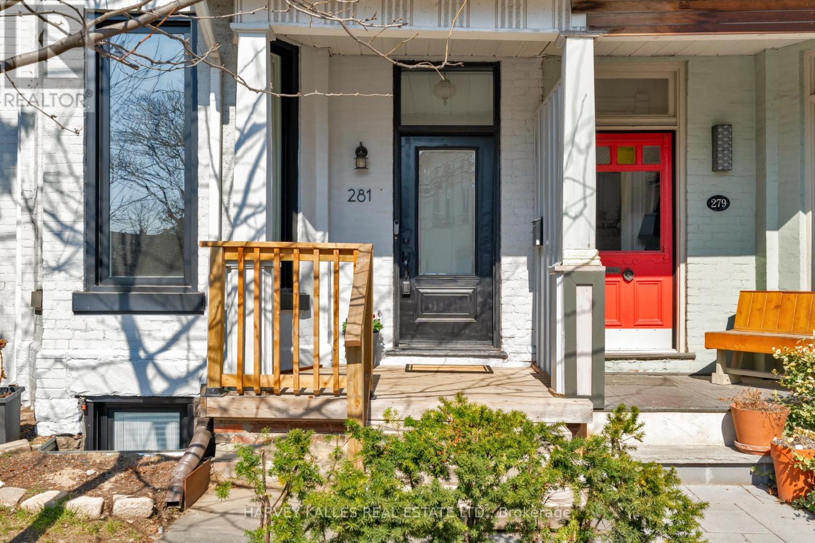 281 Lisgar Street, Toronto, Ontario M6J 3H1 - Photo 2 - C12991316