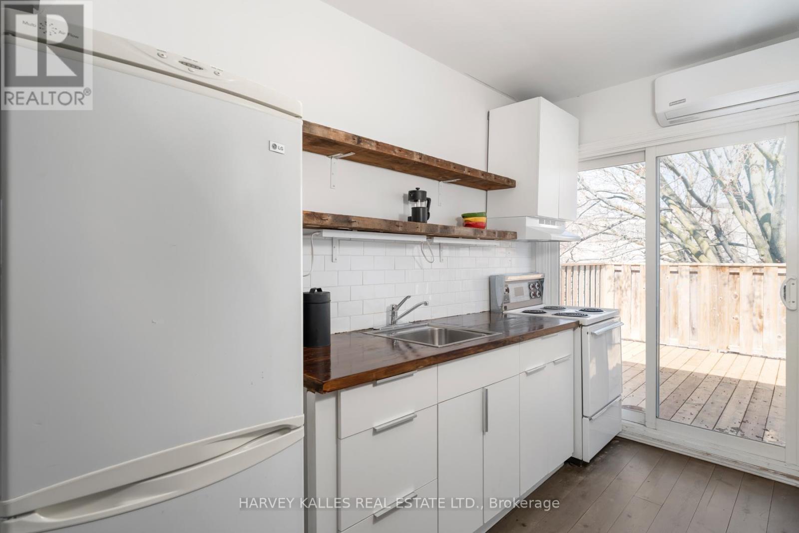 281 Lisgar Street, Toronto, Ontario M6J 3H1 - Photo 21 - C12991316