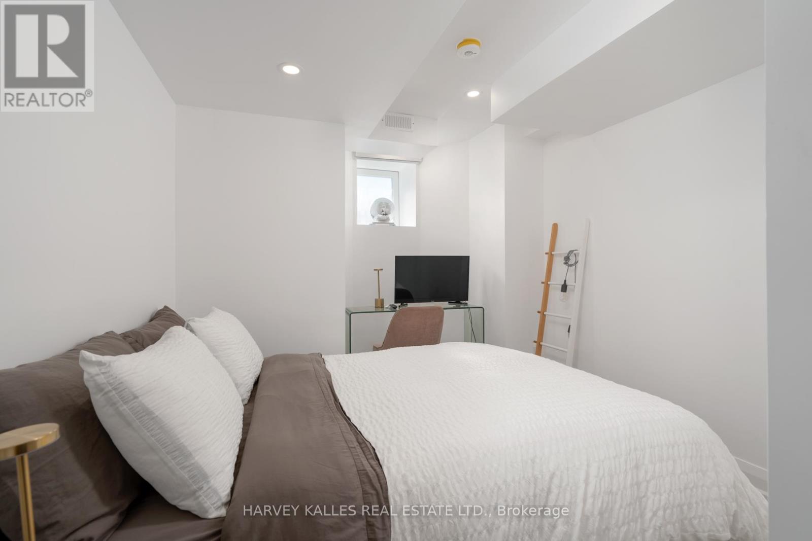 281 Lisgar Street, Toronto, Ontario M6J 3H1 - Photo 28 - C12991316