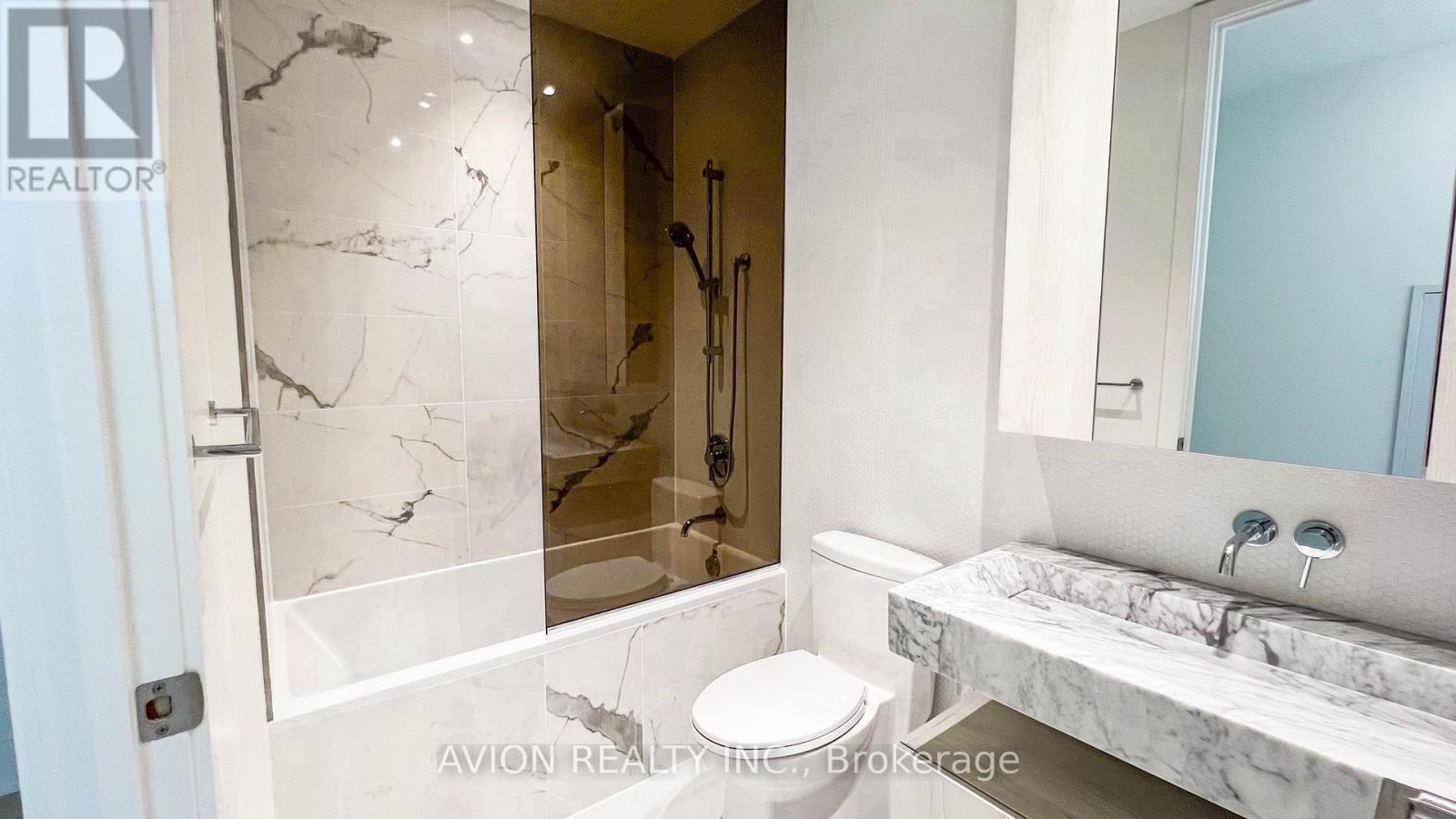 5609 - 11 Yorkville Avenue, Toronto, Ontario  M4W 0B7 - Photo 13 - C12991360