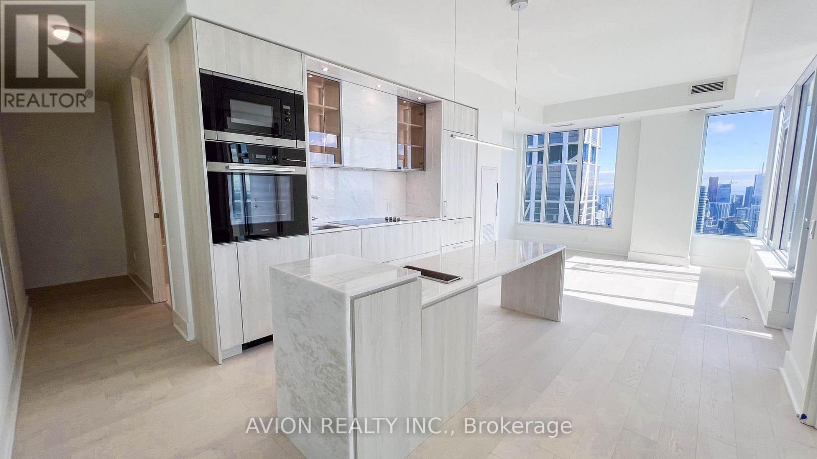 5609 - 11 Yorkville Avenue, Toronto, Ontario  M4W 0B7 - Photo 5 - C12991360