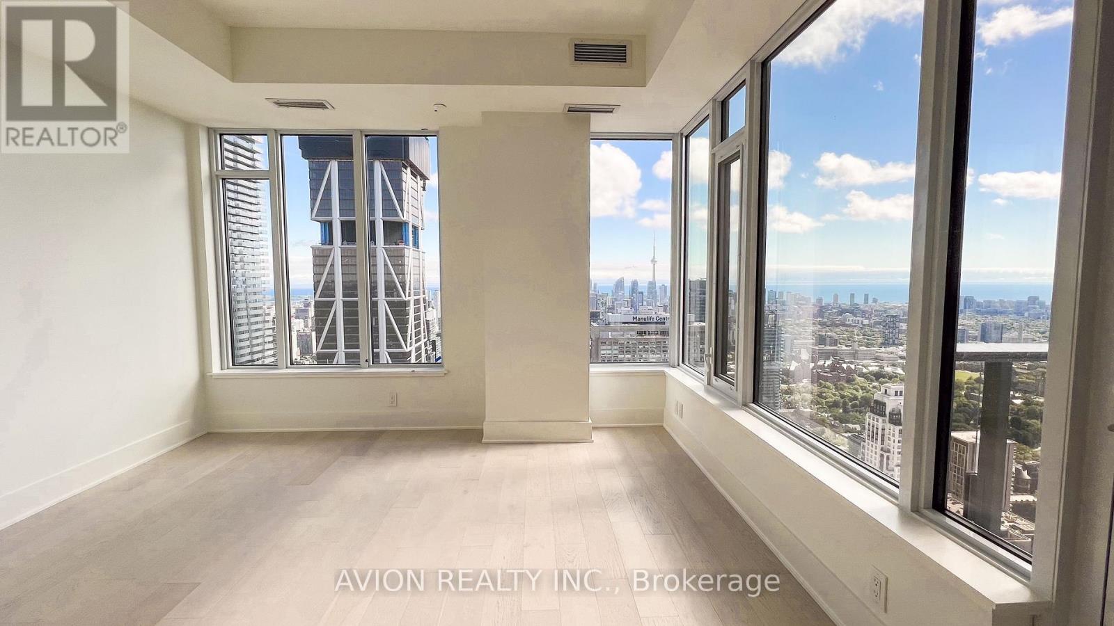 5609 - 11 Yorkville Avenue, Toronto, Ontario  M4W 0B7 - Photo 8 - C12991360