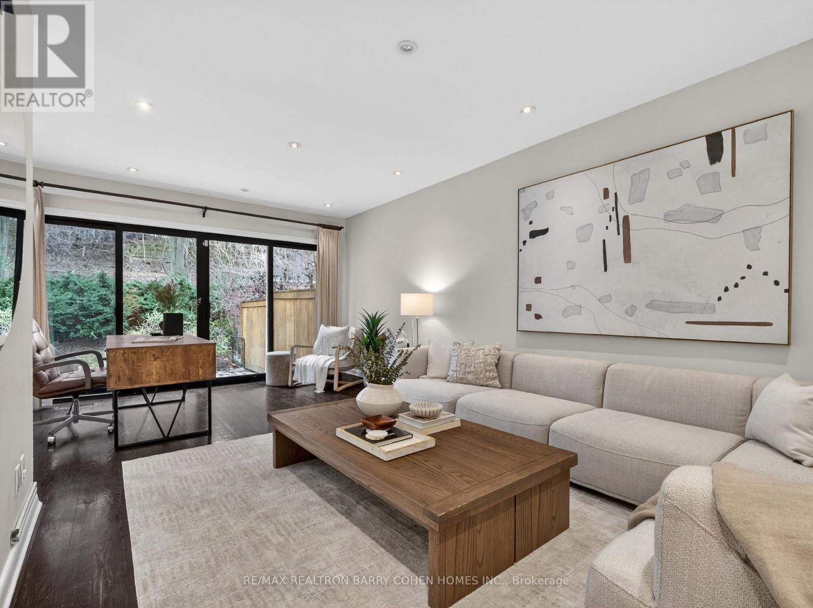 612 Vesta Drive, Toronto, Ontario  M5N 1H9 - Photo 11 - C12991426