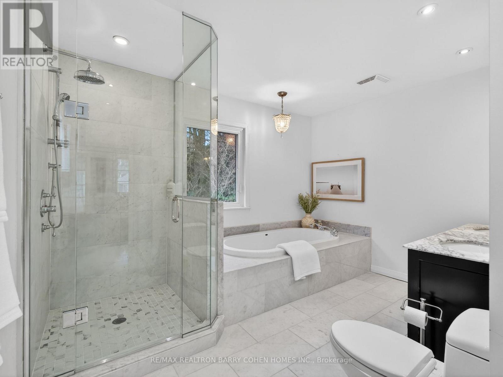 612 Vesta Drive, Toronto, Ontario  M5N 1H9 - Photo 15 - C12991426