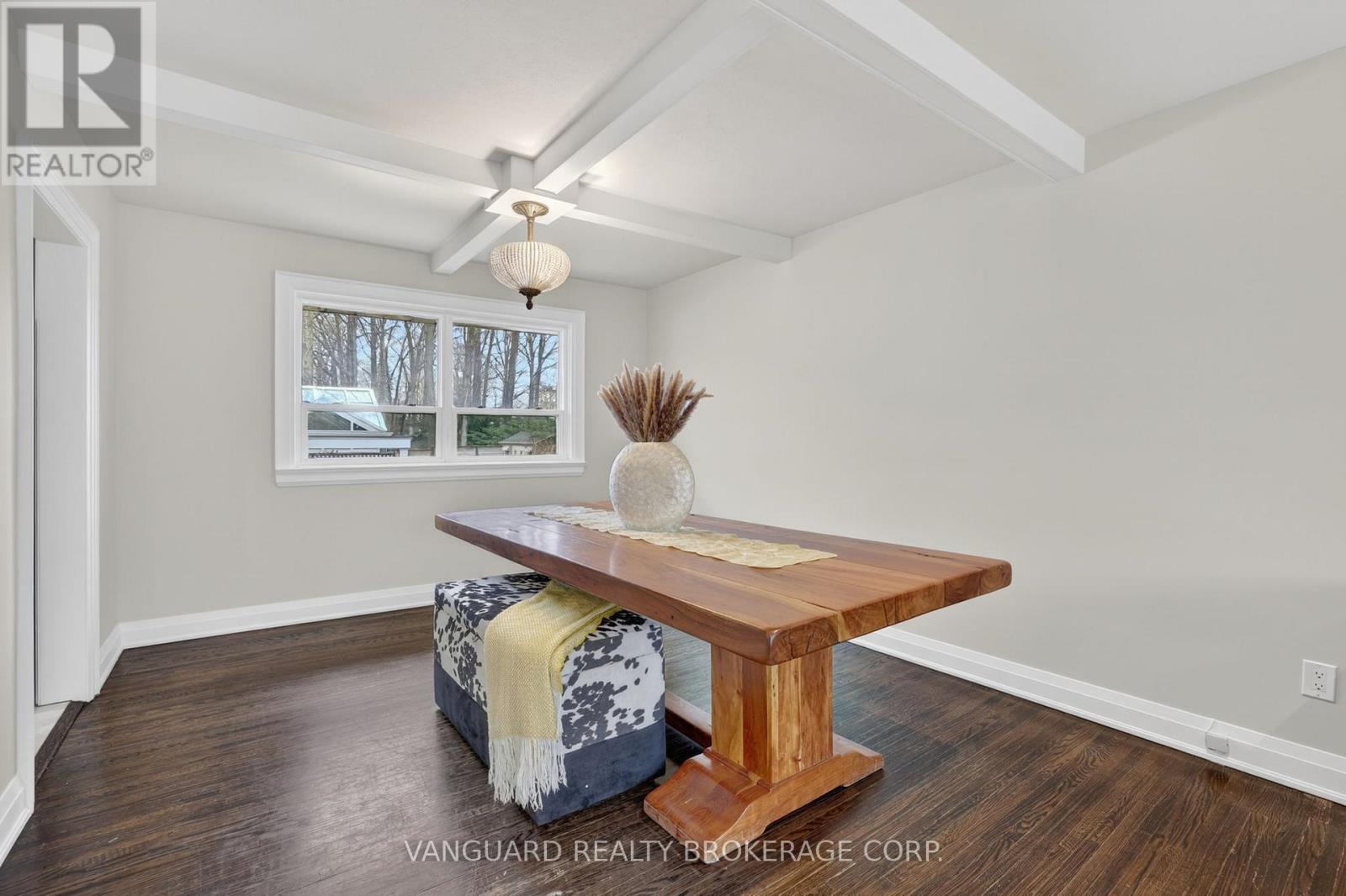 142 Beechwood Crescent, Newmarket, Ontario  L3Y 1W3 - Photo 7 - N12978972