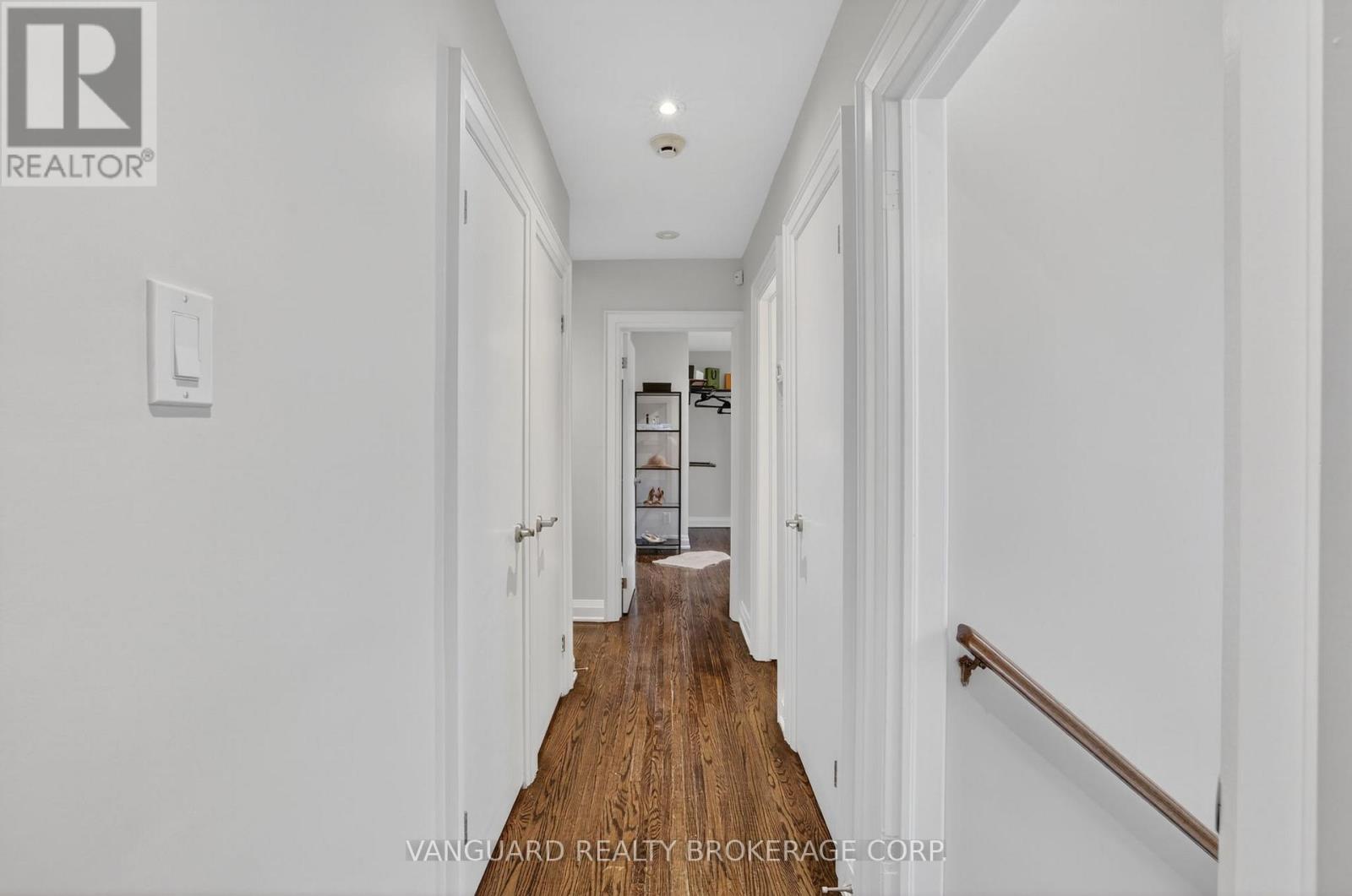 142 Beechwood Crescent, Newmarket, Ontario  L3Y 1W3 - Photo 8 - N12978972