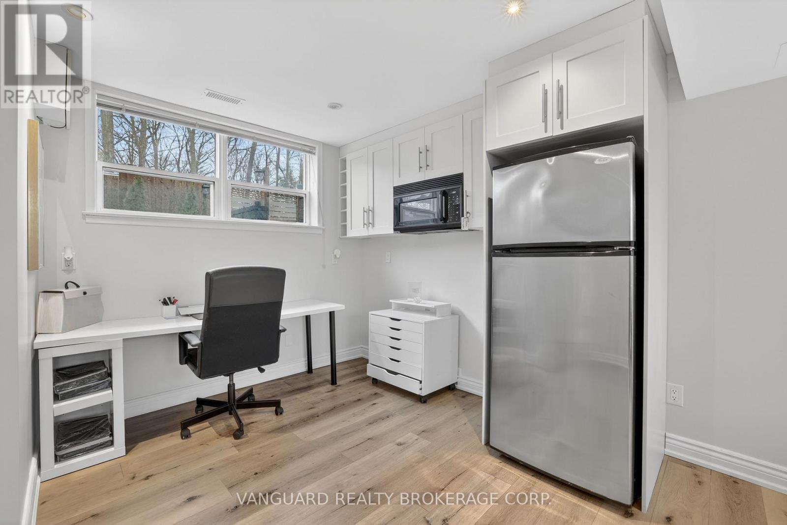 142 Beechwood Crescent, Newmarket, Ontario  L3Y 1W3 - Photo 16 - N12978972