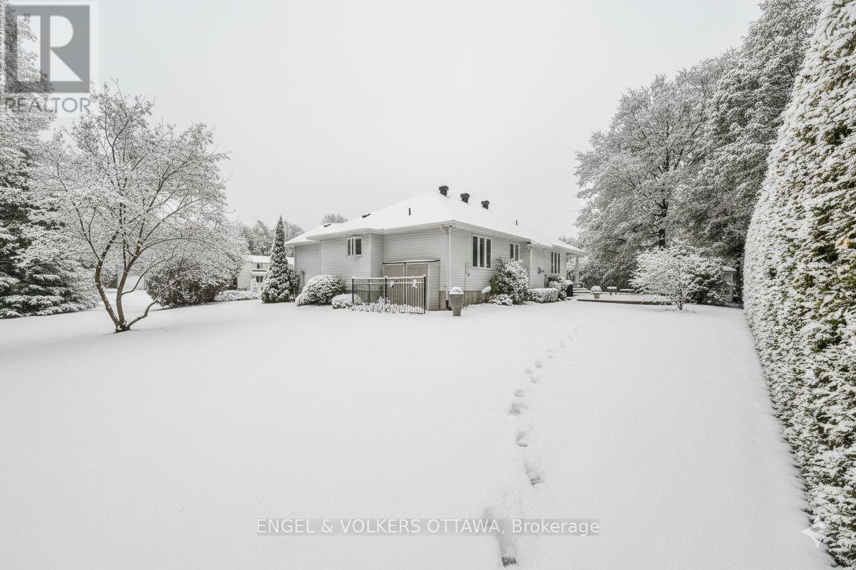1591 Stephanie Anne Drive, Ottawa, Ontario  K4P 1M8 - Photo 43 - X12763486