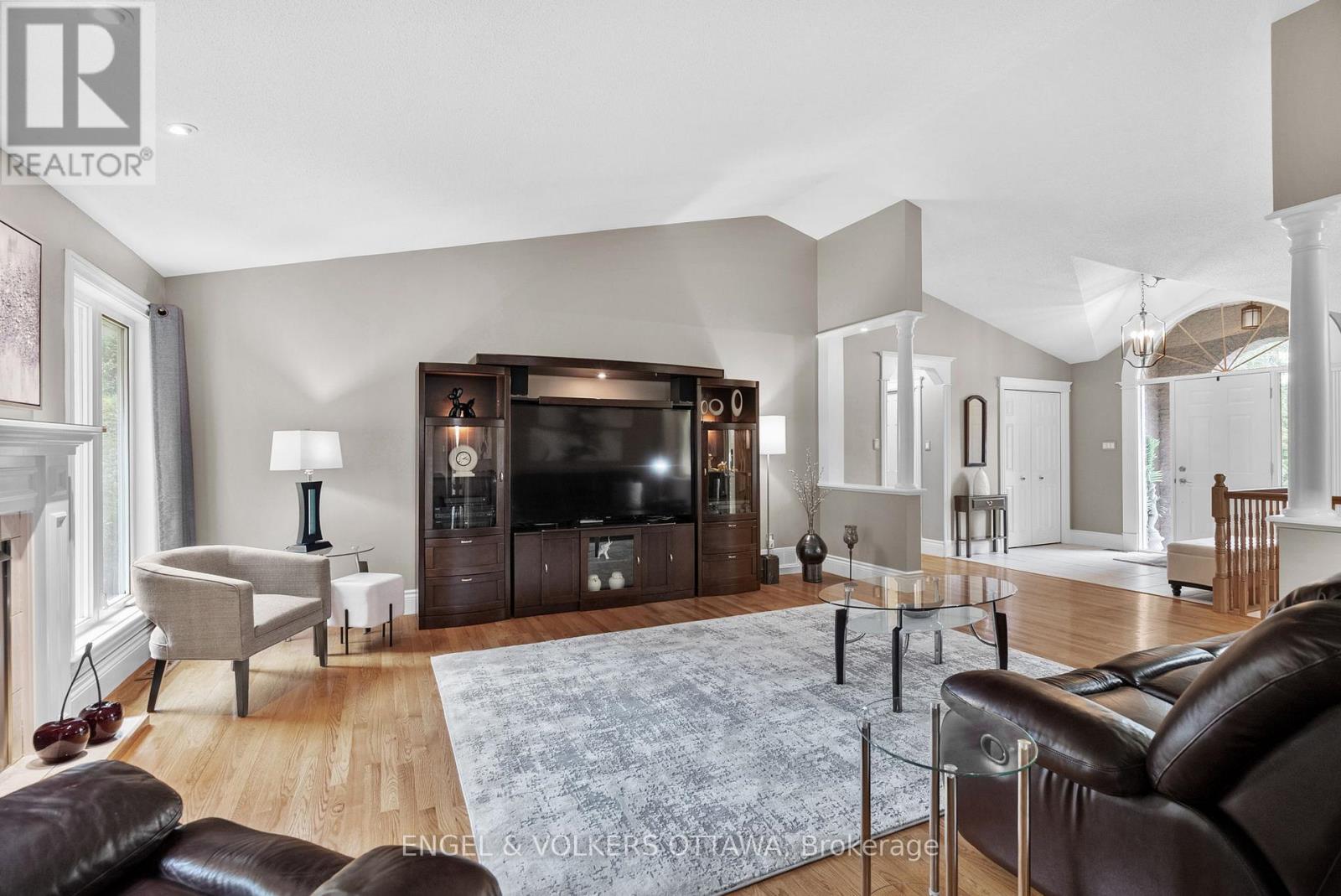 1591 Stephanie Anne Drive, Ottawa, Ontario  K4P 1M8 - Photo 9 - X12763486