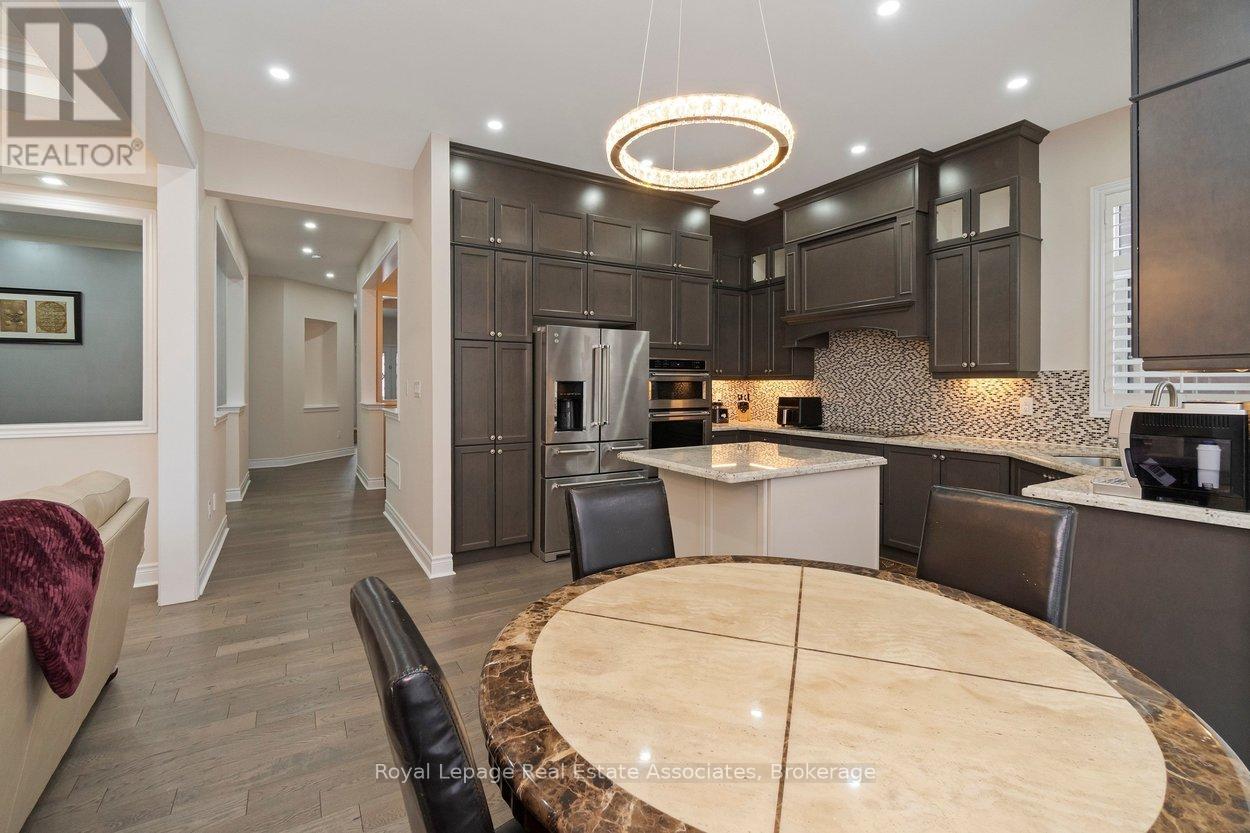 212 Niagara Trail, Halton Hills, Ontario  L7G 0H9 - Photo 14 - W12807296