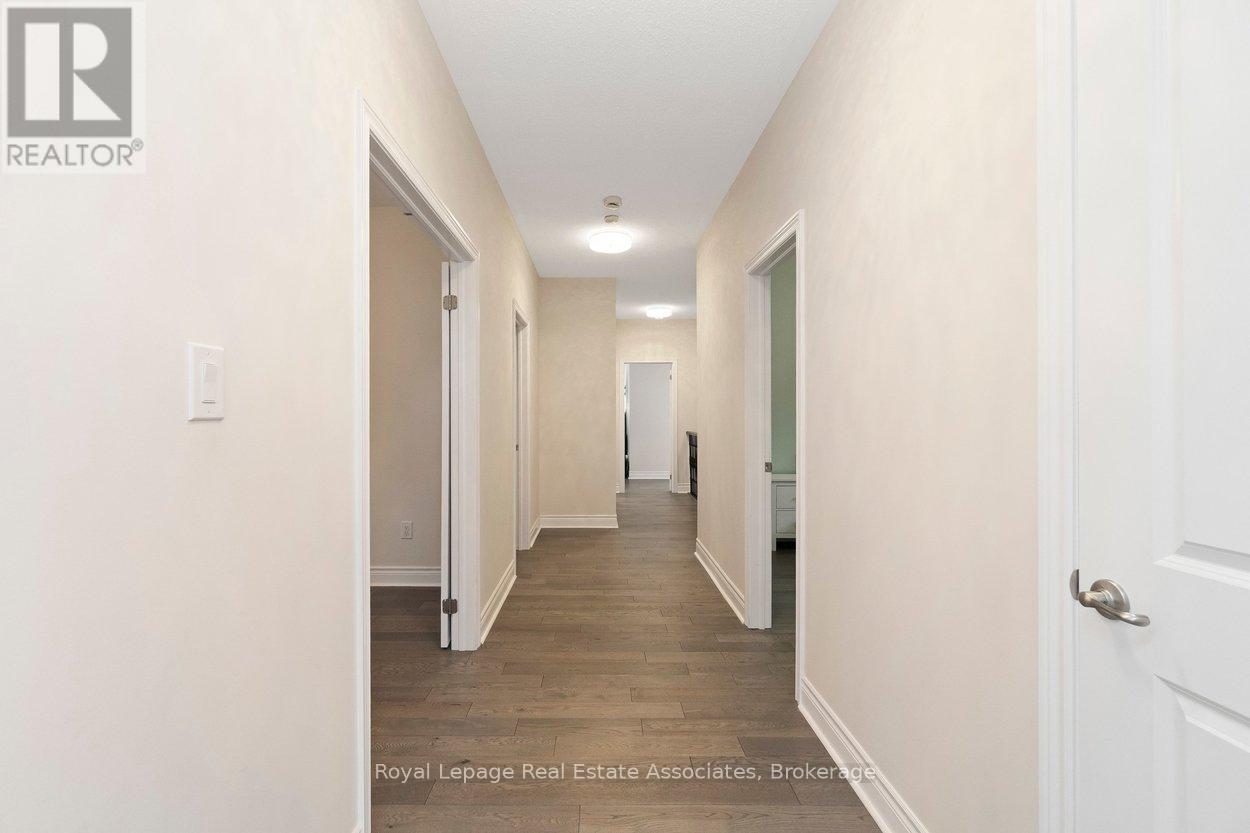 212 Niagara Trail, Halton Hills, Ontario  L7G 0H9 - Photo 24 - W12807296