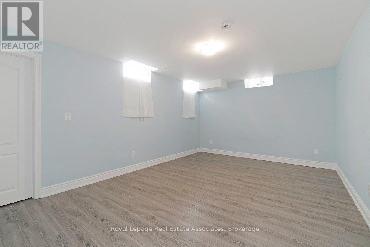 212 Niagara Trail, Halton Hills, Ontario  L7G 0H9 - Photo 45 - W12807296