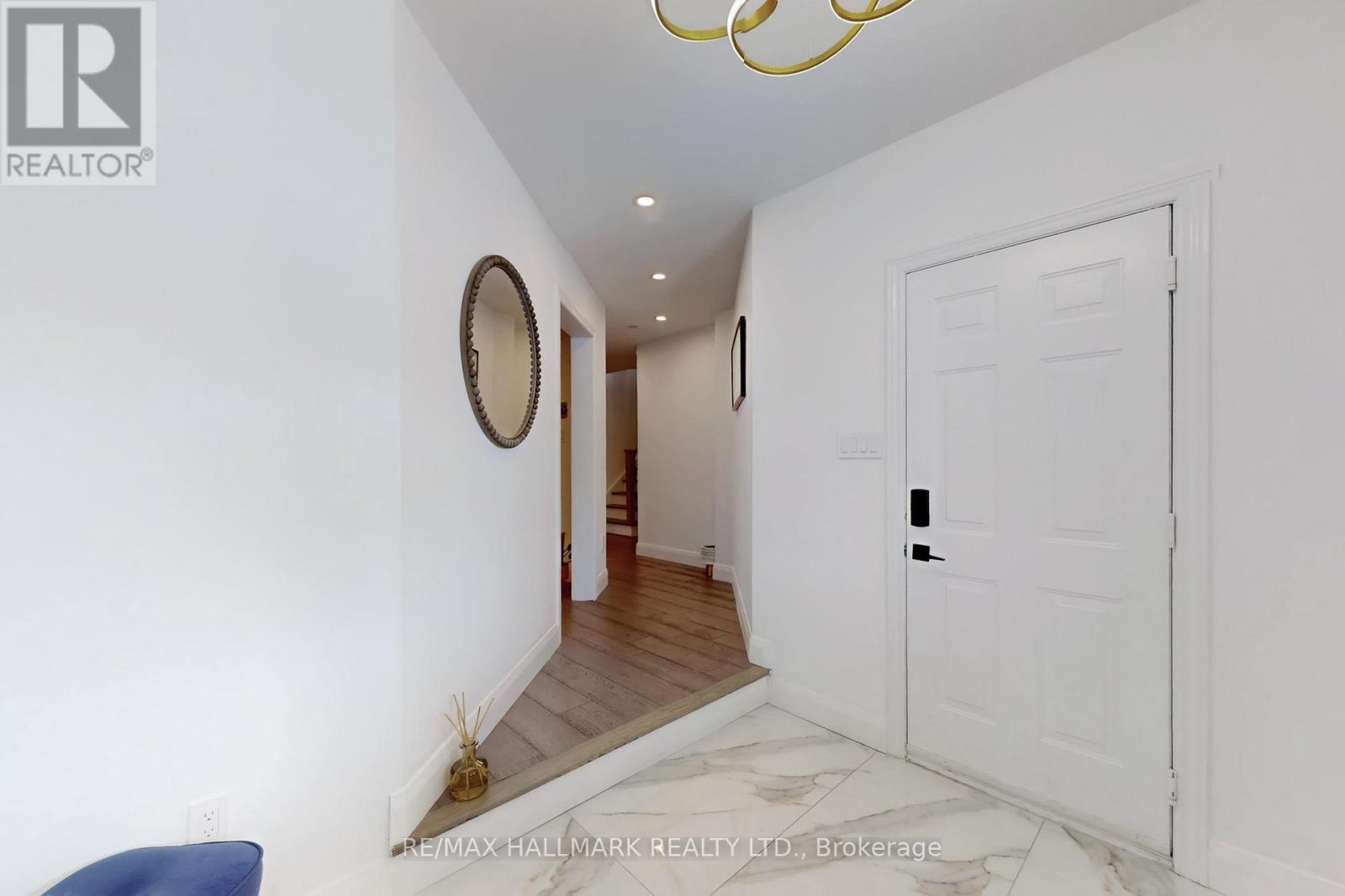 49 Sonley Drive, Whitby, Ontario  L1R 3B7 - Photo 5 - E12991342