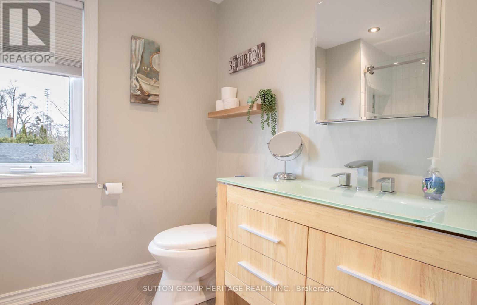 45 Harris Park Drive, Toronto, Ontario  M1L 3A5 - Photo 24 - E12991346