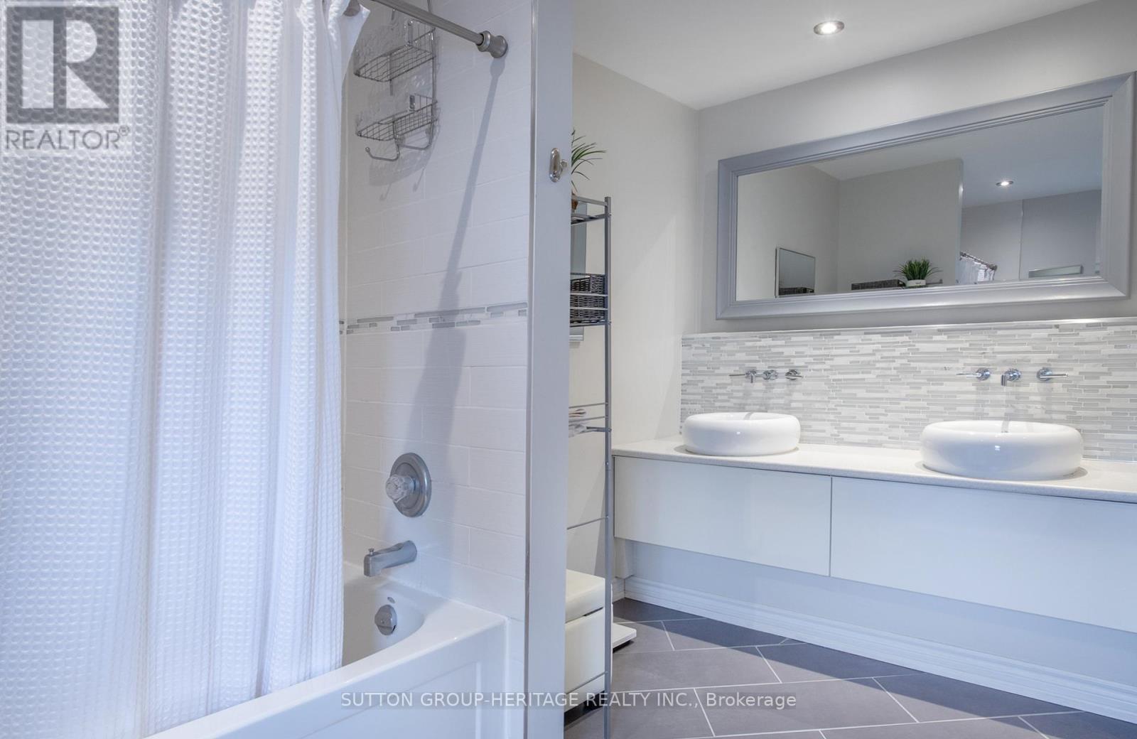 45 Harris Park Drive, Toronto, Ontario  M1L 3A5 - Photo 26 - E12991346