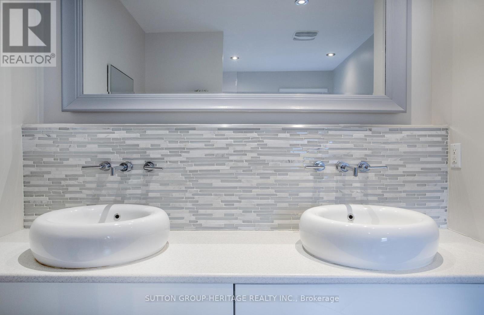 45 Harris Park Drive, Toronto, Ontario  M1L 3A5 - Photo 30 - E12991346