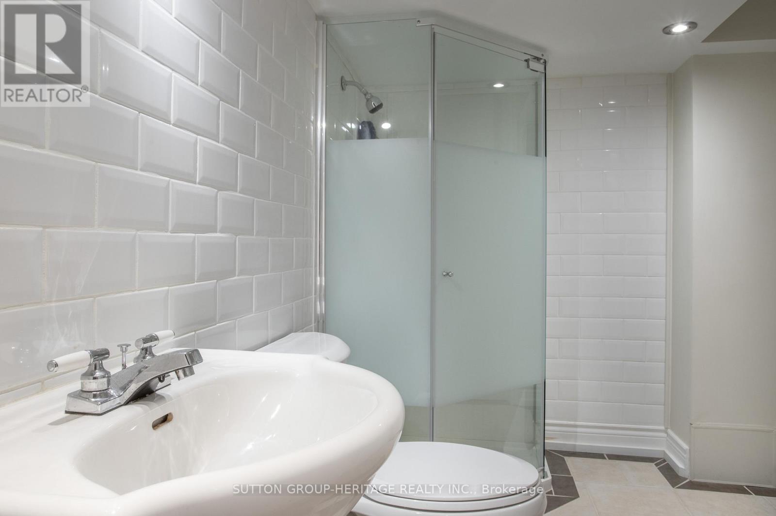 45 Harris Park Drive, Toronto, Ontario  M1L 3A5 - Photo 36 - E12991346