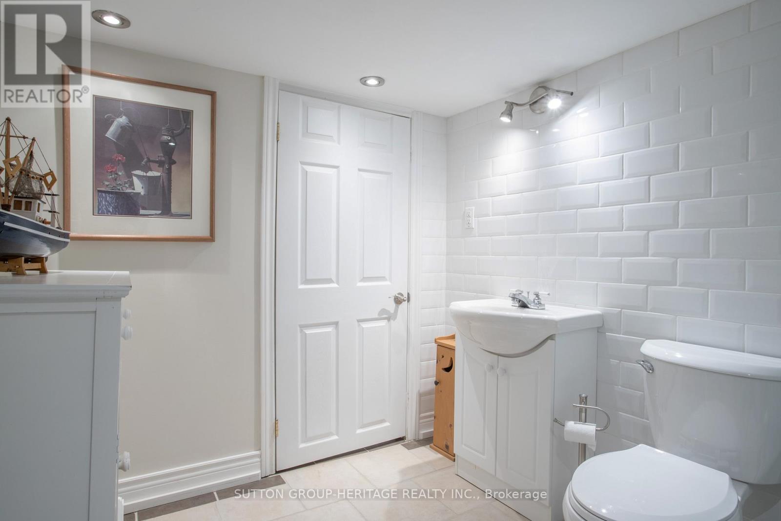 45 Harris Park Drive, Toronto, Ontario  M1L 3A5 - Photo 37 - E12991346