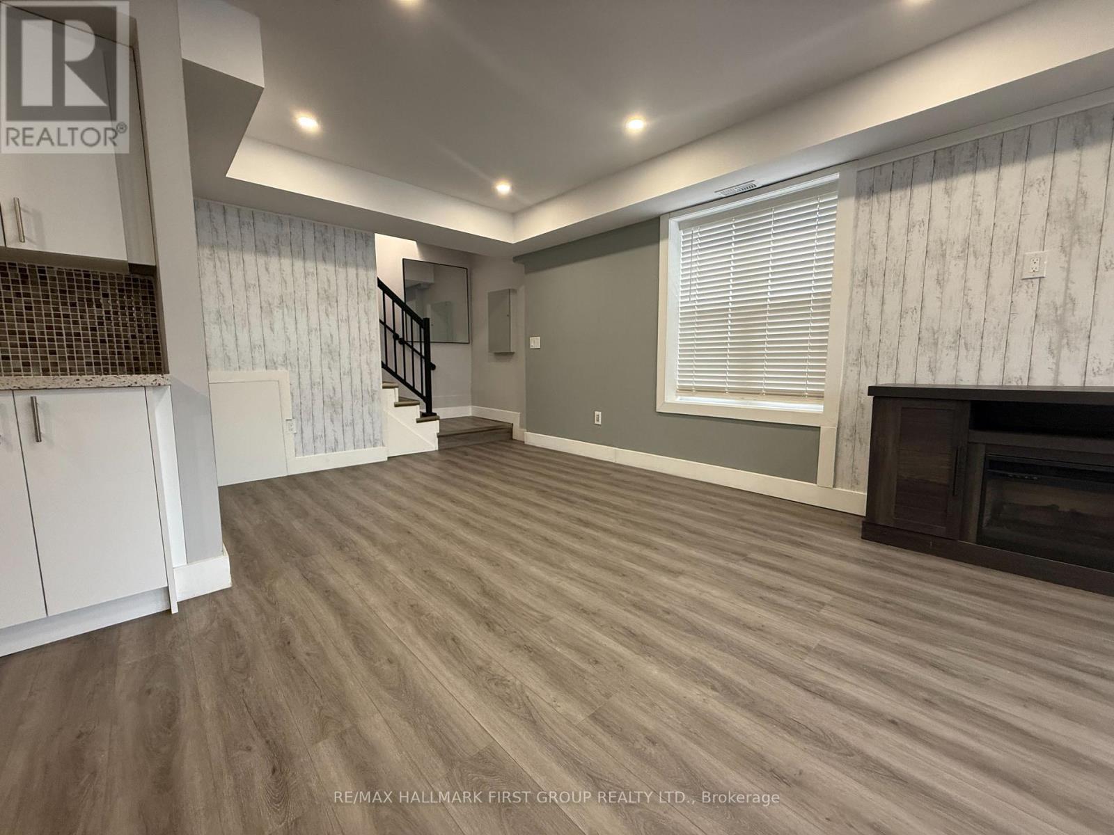 Unit B - 33 Lincoln Street, Ajax, Ontario  L1S 6C4 - Photo 10 - E12991352