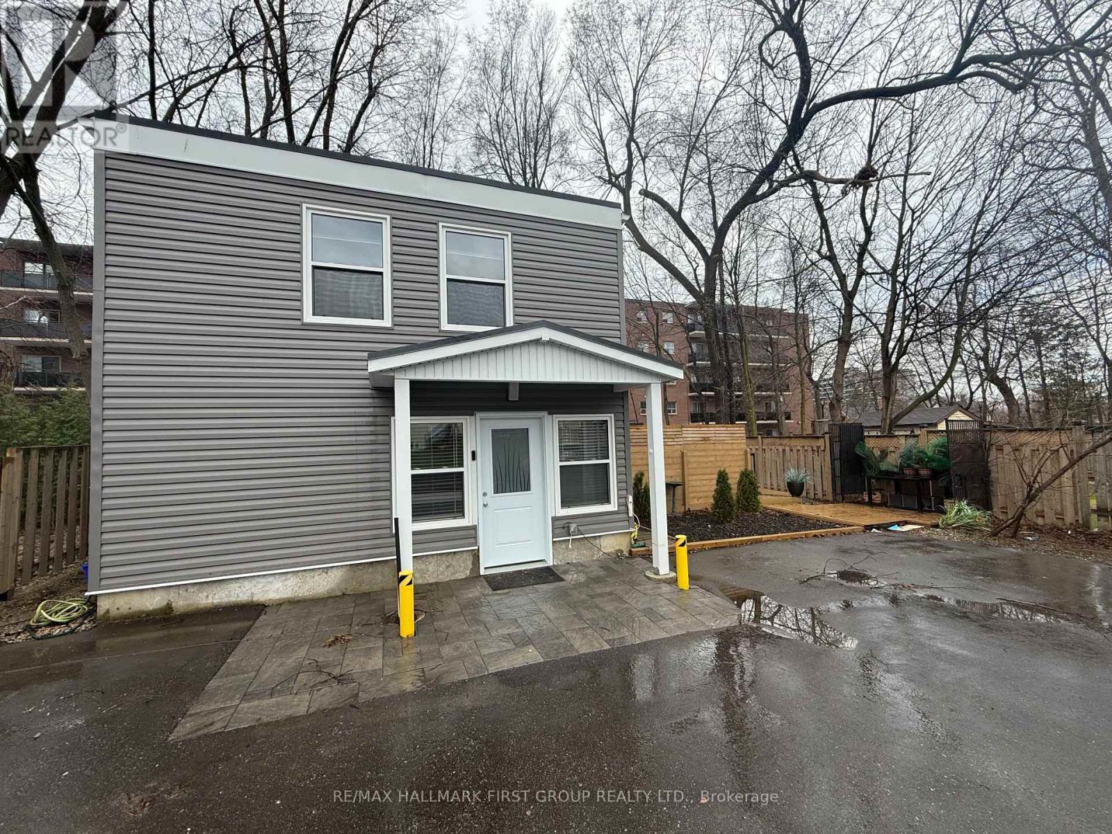 Unit B - 33 Lincoln Street, Ajax, Ontario  L1S 6C4 - Photo 2 - E12991352