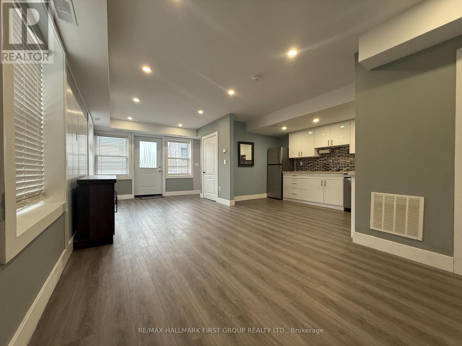 Unit B - 33 Lincoln Street, Ajax, Ontario  L1S 6C4 - Photo 5 - E12991352