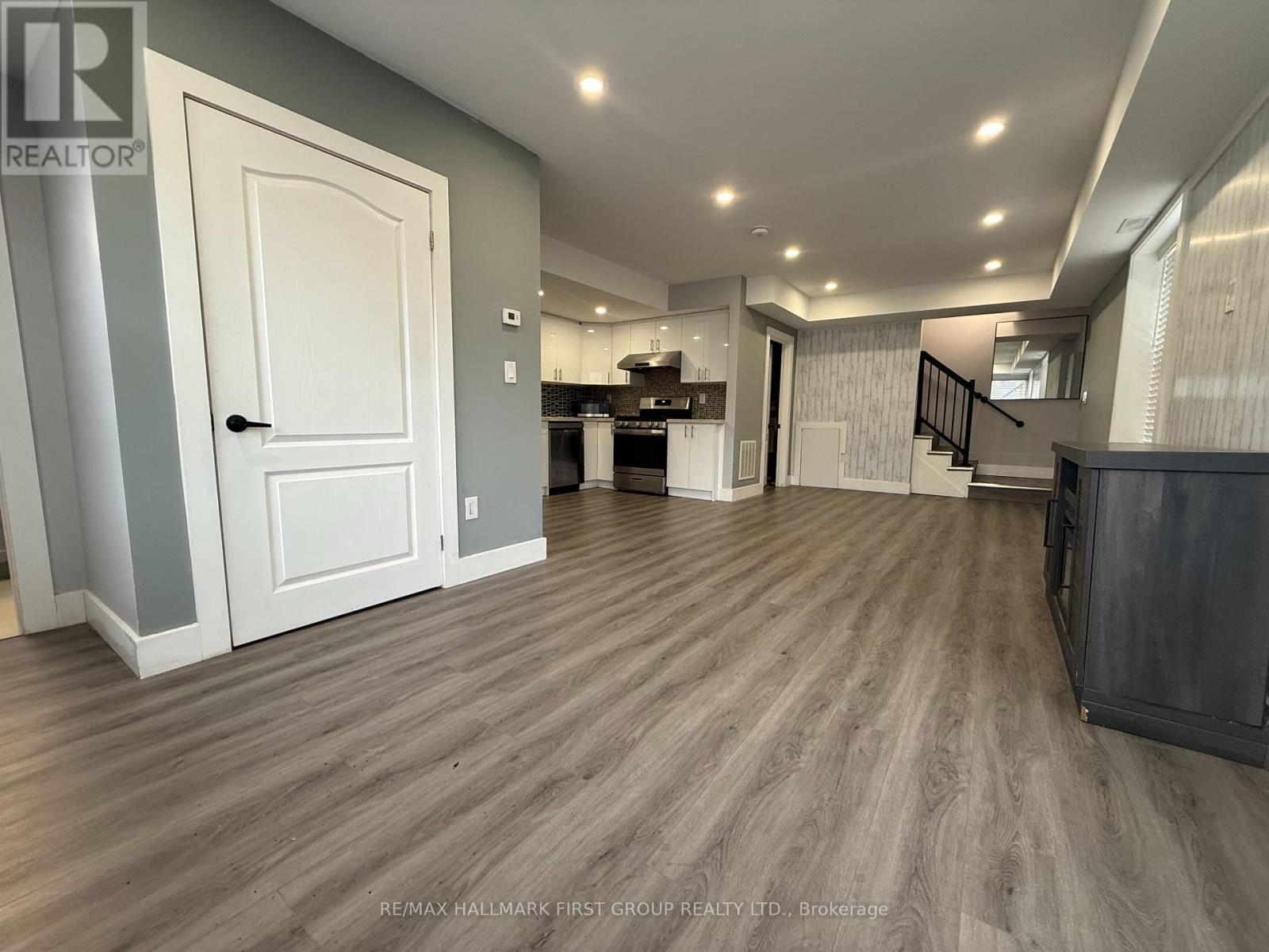 Unit B - 33 Lincoln Street, Ajax, Ontario  L1S 6C4 - Photo 6 - E12991352