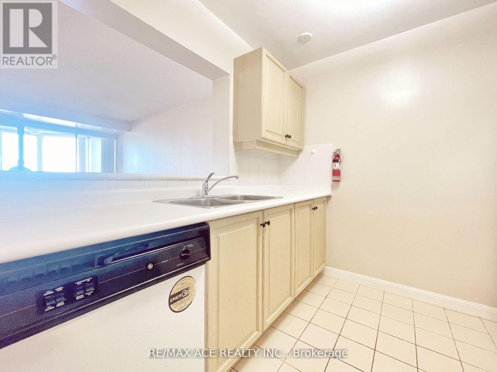 615 - 88 Corporate Drive, Toronto, Ontario  M1H 3G6 - Photo 9 - E12991374