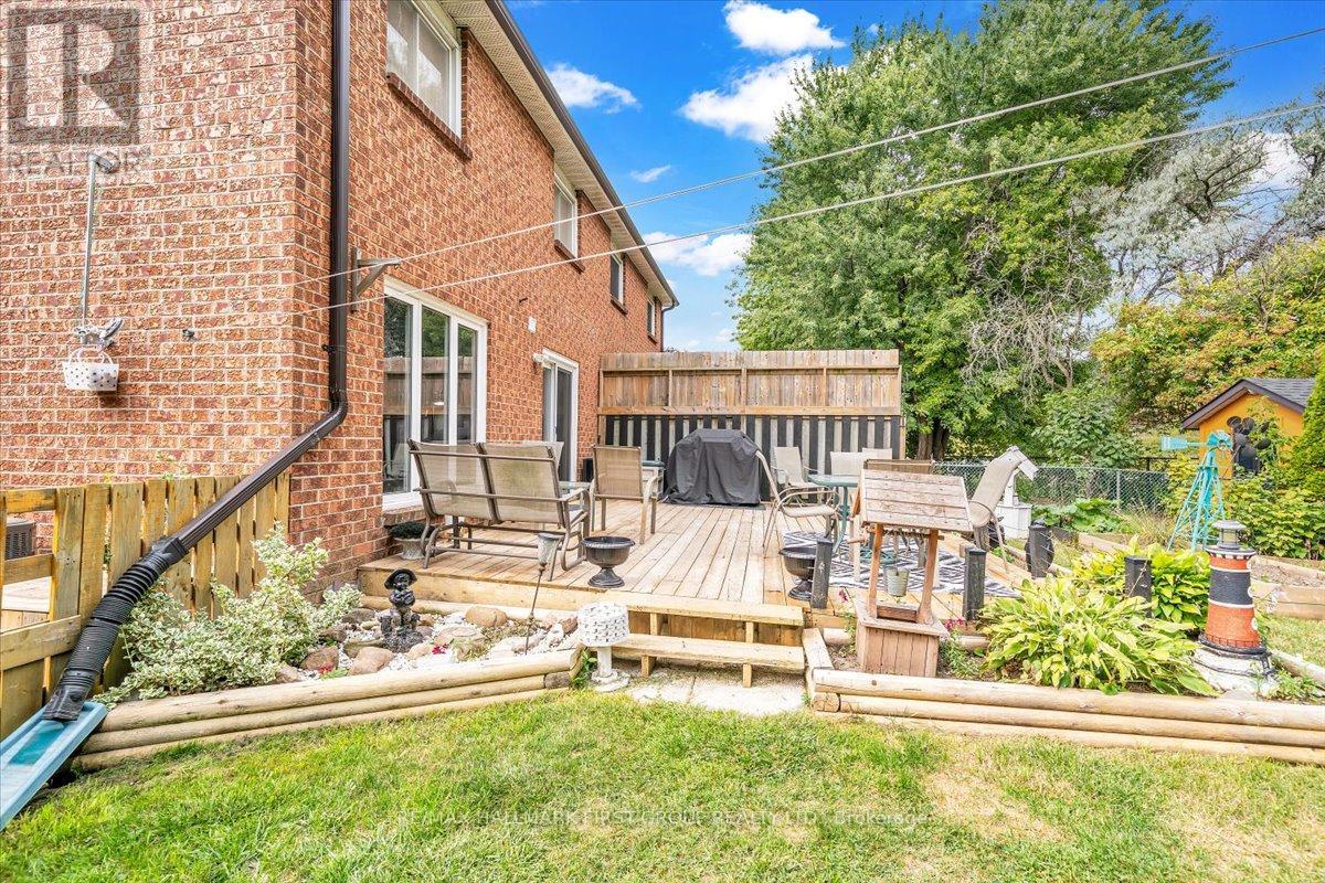 1138 Tanzer Court, Pickering, Ontario  L1W 3S4 - Photo 47 - E12991432