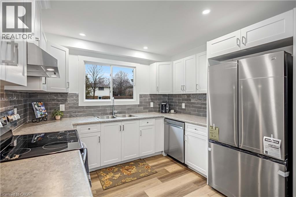 34 Oakhill Drive Unit# 20b, Brantford, Ontario  N3T 1R1 - Photo 3 - 40802634