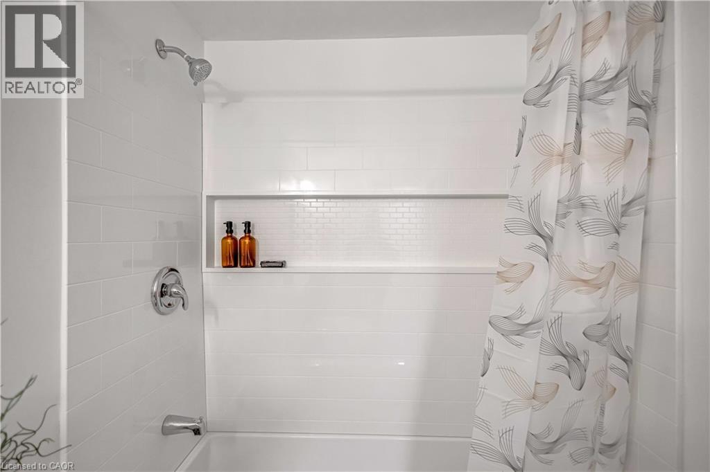 34 Oakhill Drive Unit# 20b, Brantford, Ontario  N3T 1R1 - Photo 18 - 40802634