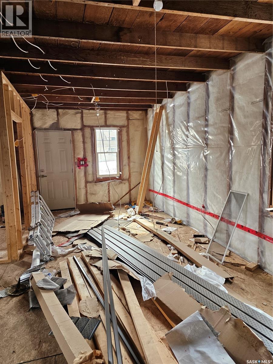 1038 Veterans Avenue, Esterhazy, Saskatchewan  S0A 0X0 - Photo 21 - SK031093