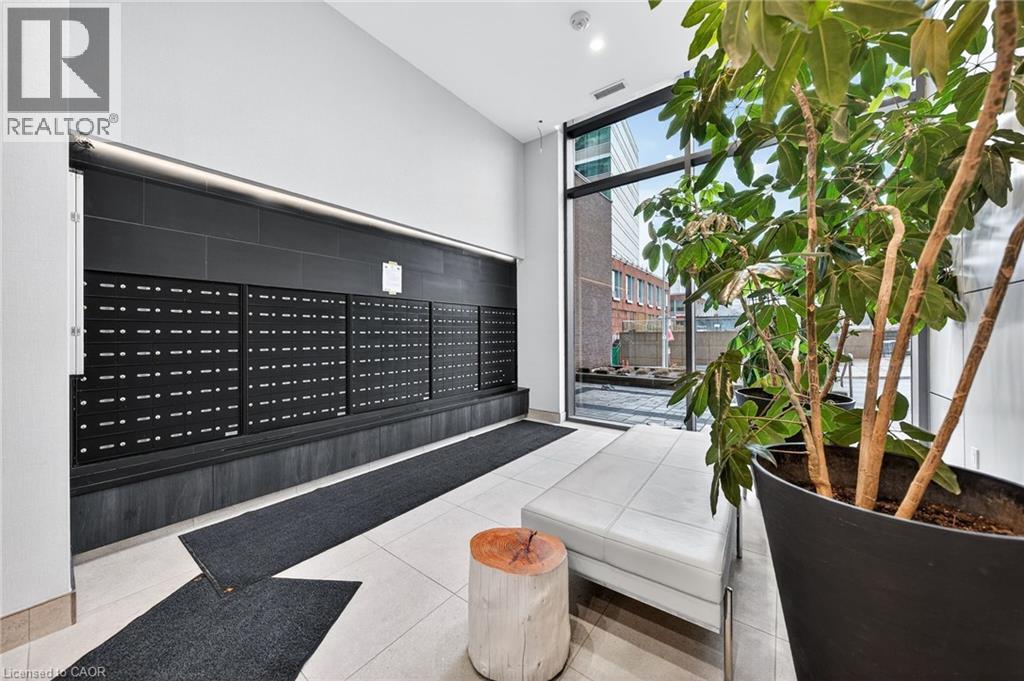 85 Duke Street W Unit# 1001, Kitchener, Ontario  N2H 0B7 - Photo 4 - 40807981