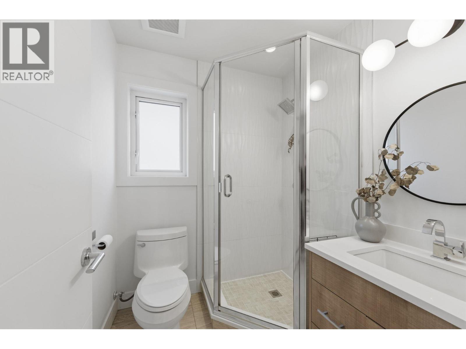 212 E 18th Street, North Vancouver, British Columbia  V7L 2X6 - Photo 23 - R3102589