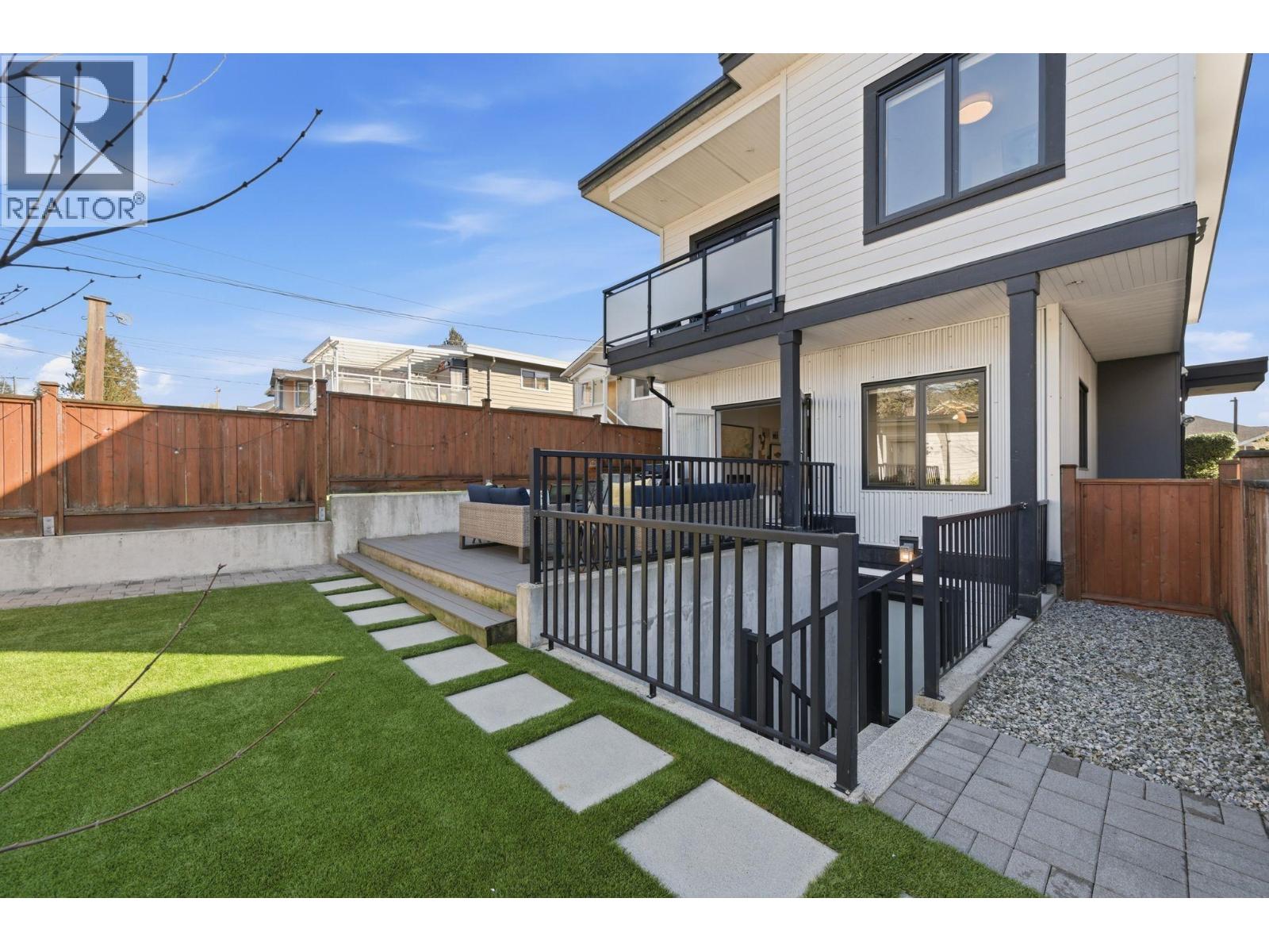 212 E 18th Street, North Vancouver, British Columbia  V7L 2X6 - Photo 31 - R3102589