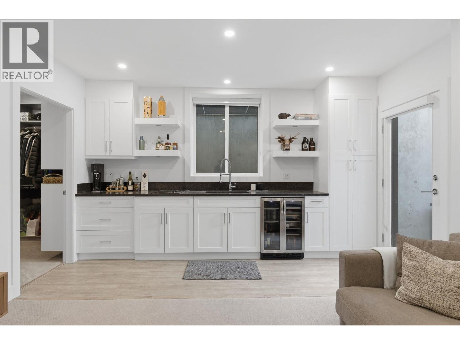 212 E 18th Street, North Vancouver, British Columbia  V7L 2X6 - Photo 28 - R3102589