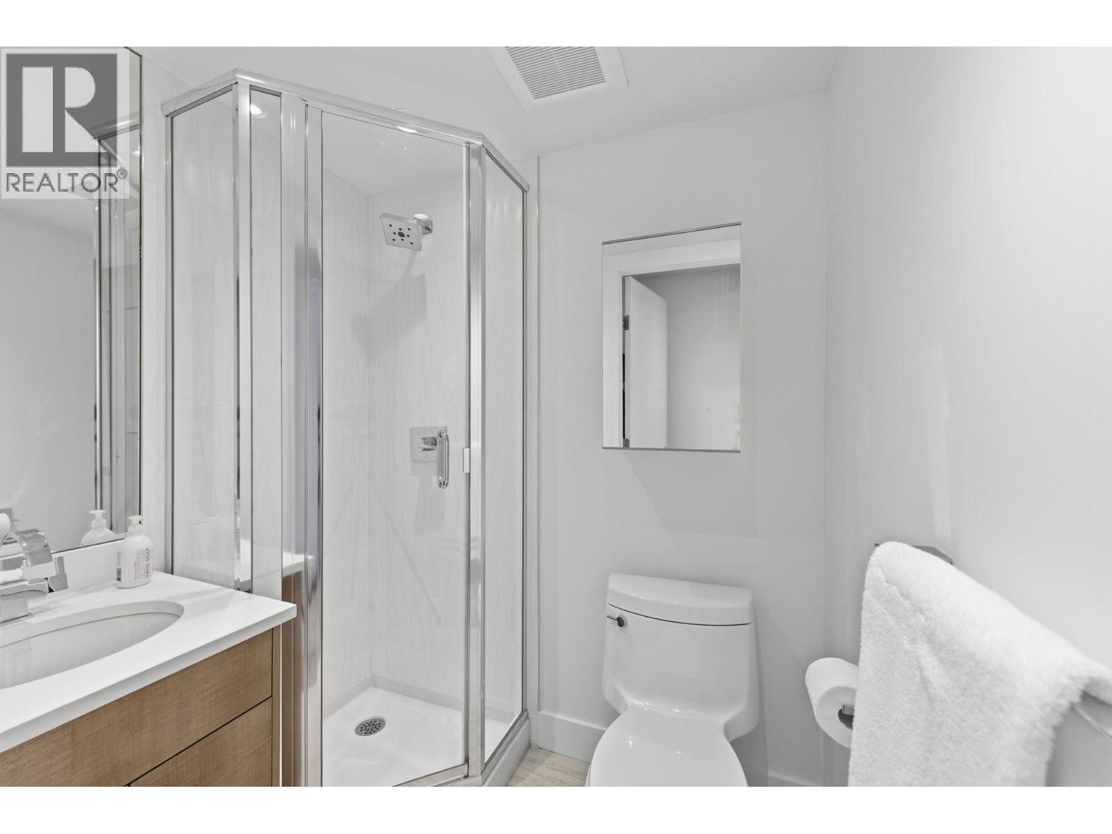 212 E 18th Street, North Vancouver, British Columbia  V7L 2X6 - Photo 30 - R3102589