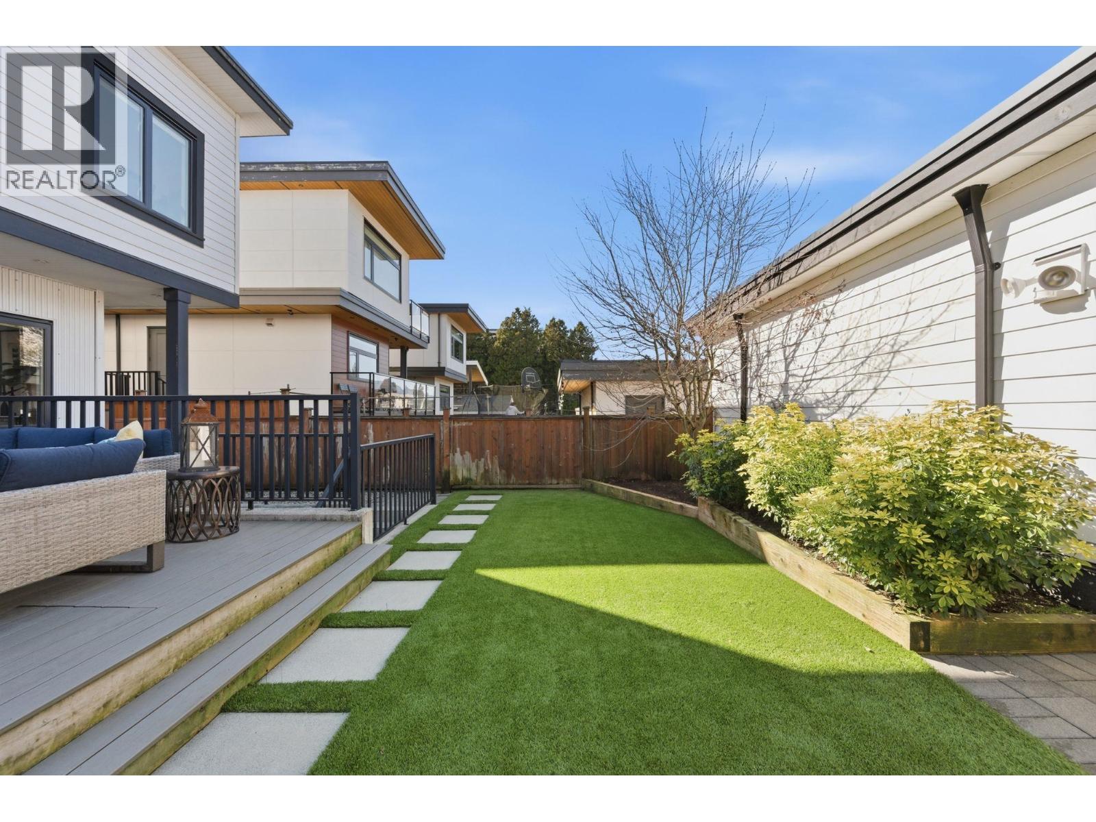 212 E 18th Street, North Vancouver, British Columbia  V7L 2X6 - Photo 32 - R3102589