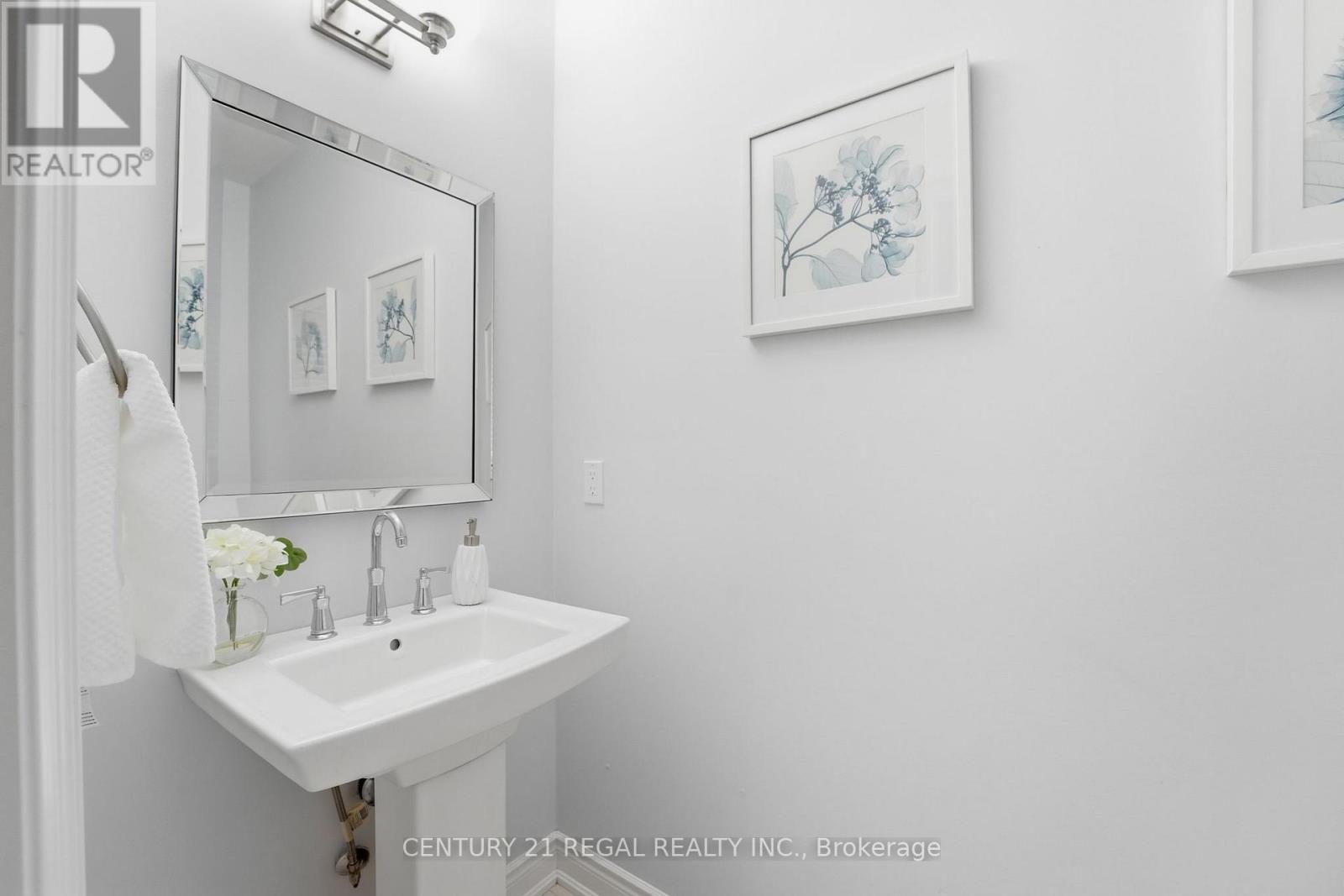 28 Tim Jacobs Drive, Georgina, Ontario  L4P 0G5 - Photo 10 - N12991226