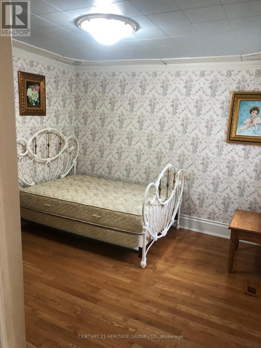 117 Lucas Street, Richmond Hill, Ontario  L4C 4P4 - Photo 15 - N12991248