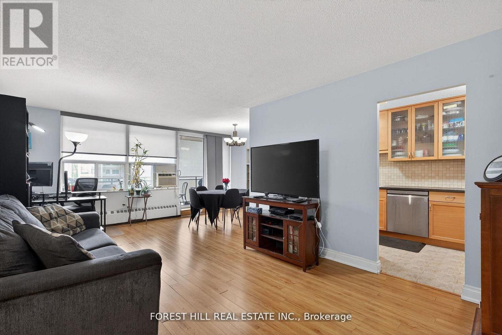 302 - 180 Dudley Avenue