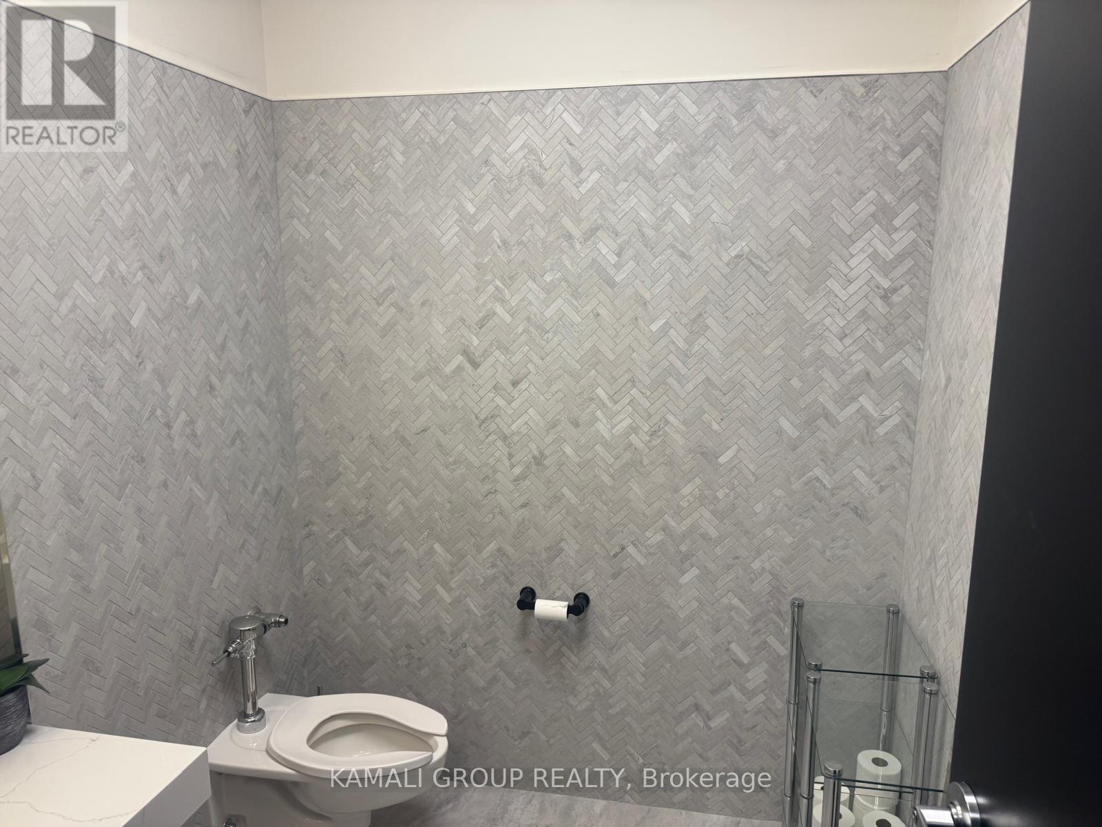 Interior Office - 1135 Stellar Drive, Newmarket, Ontario  L3Y 7B8 - Photo 31 - N12991258